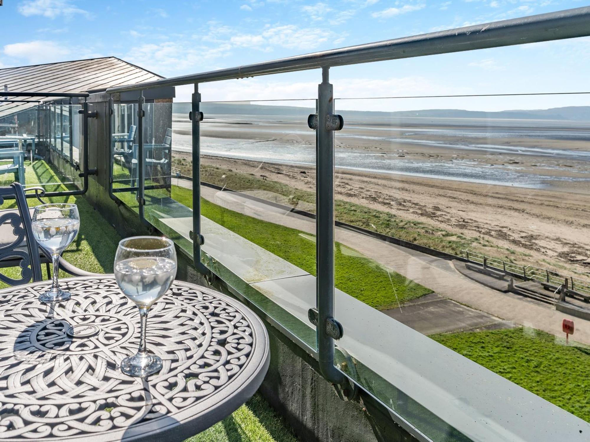 Beachview Llanelli Luaran gambar